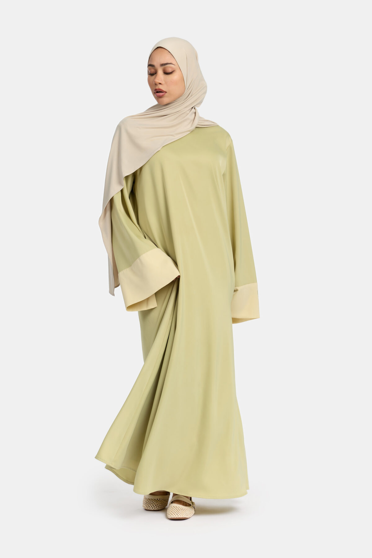 SATIN FLOWY DRESS - Afbeelding 2