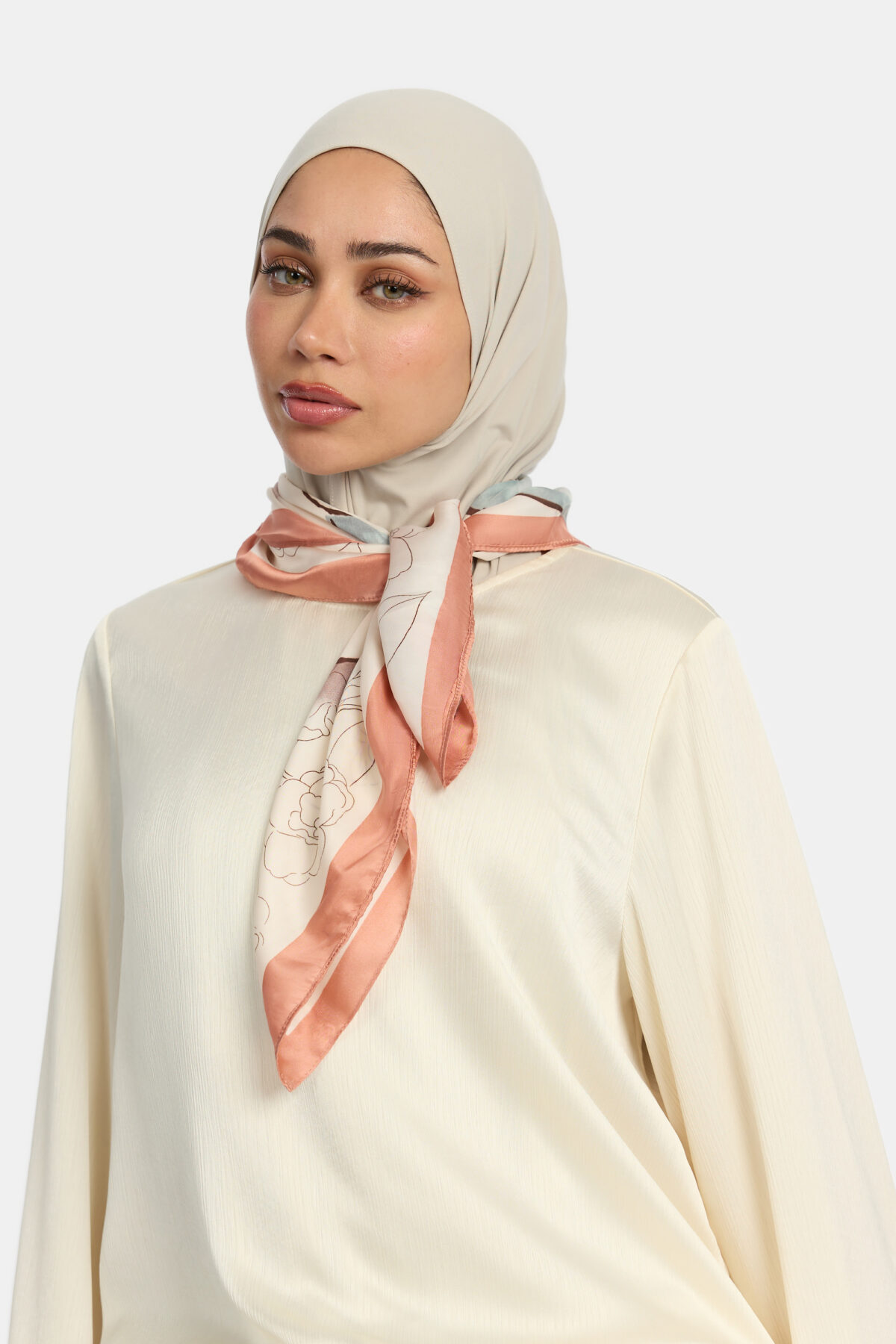 DETAIL SCARF