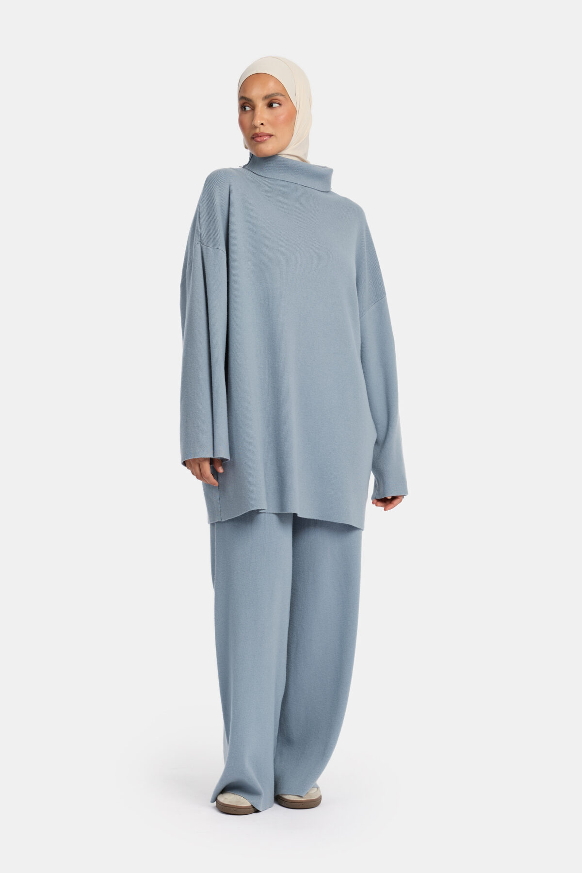 HIGH NECK LOUNGE SET