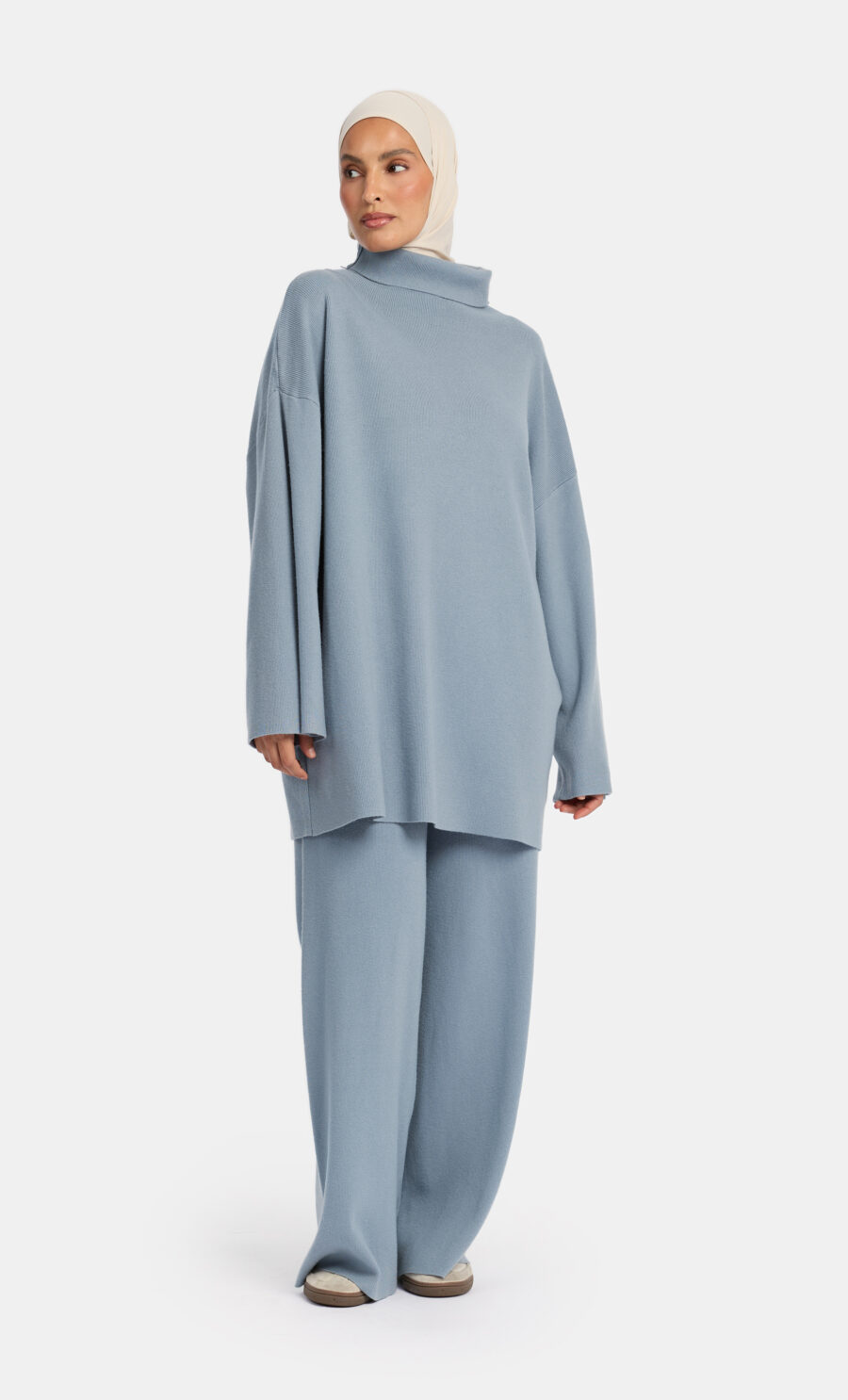 HIGH NECK LOUNGE SET