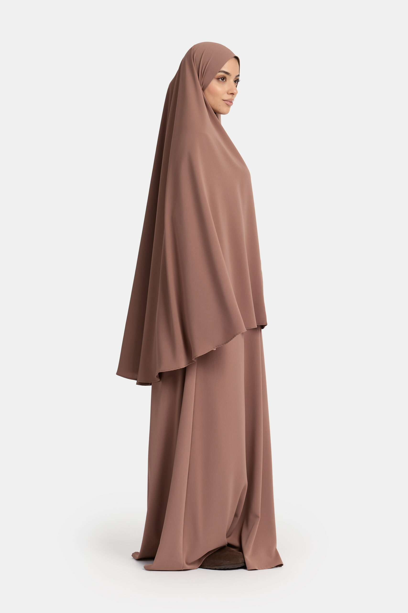 lightweight khimaar set.- cinnamon