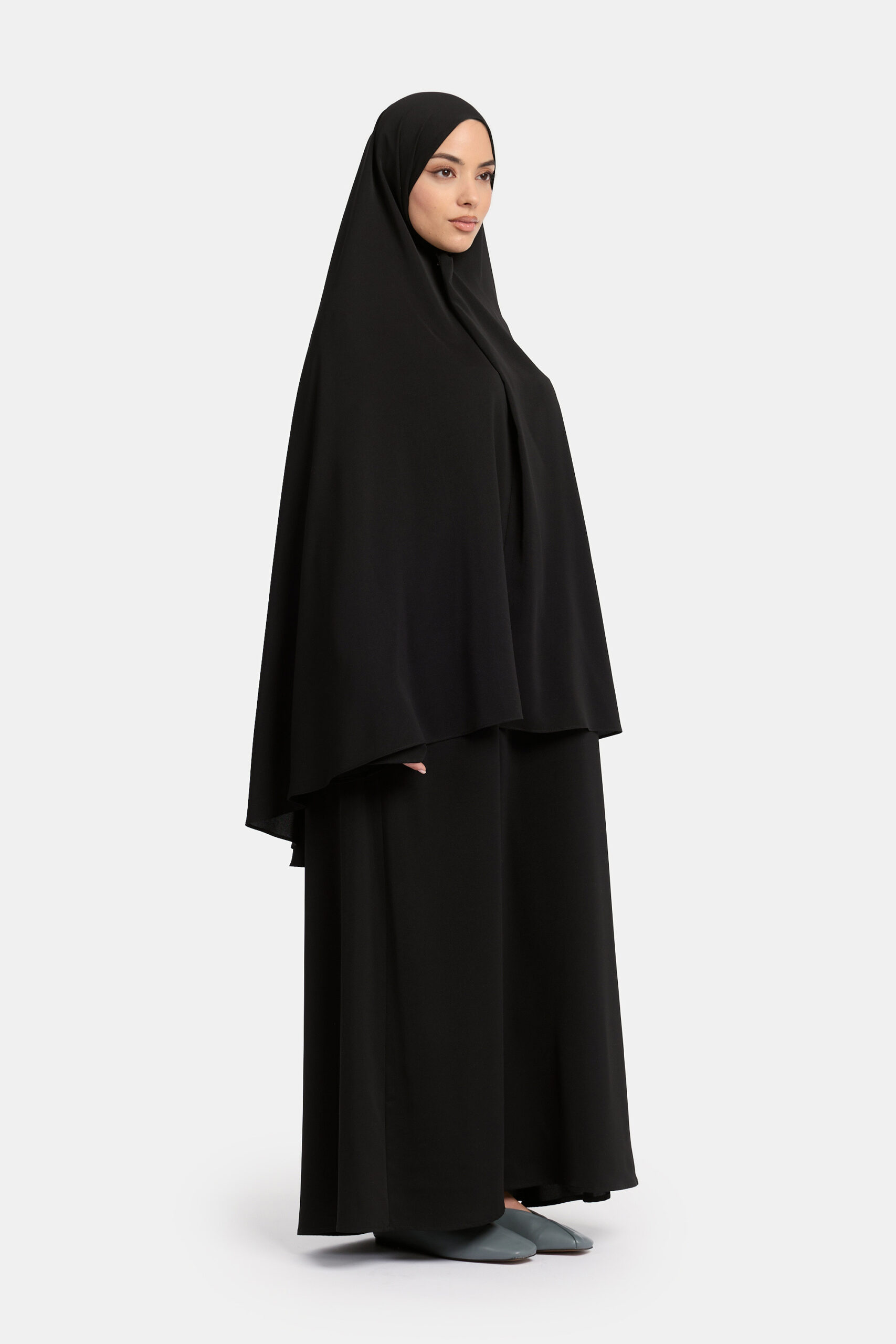 LIGHTWEIGHT ABAYA SET-BLACK