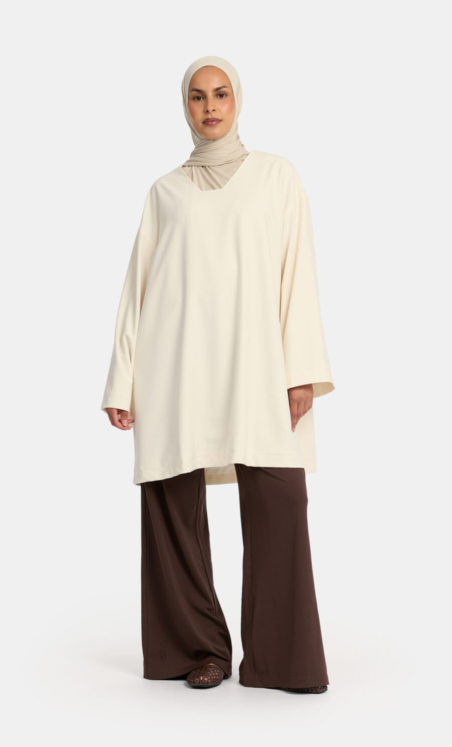 ESSENTIAL CUFF TOP
