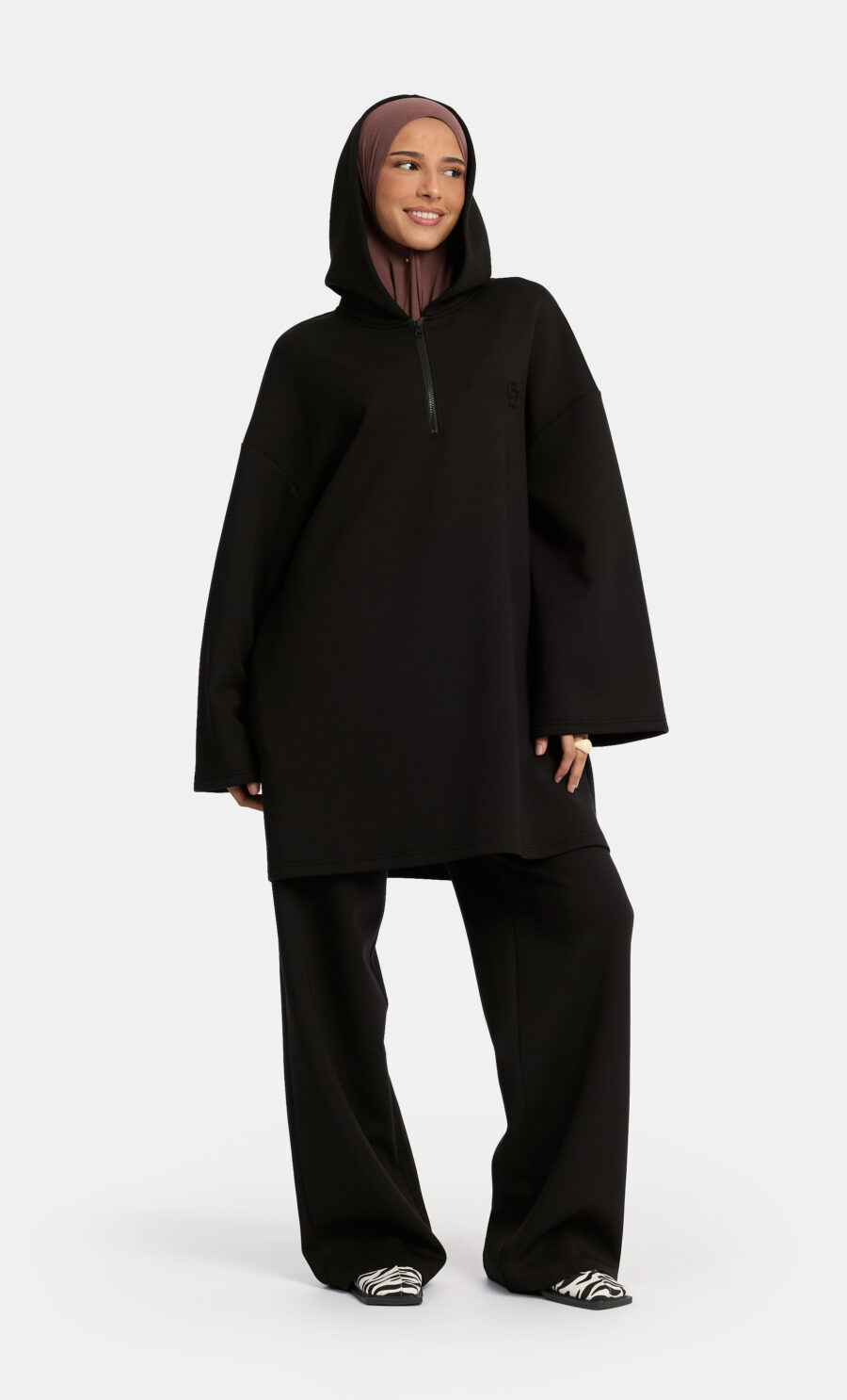 ESSENTIAL HOODIE SET